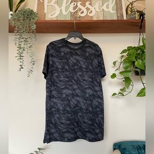 Under Armour | Sportstyle All Over Graphic Tee